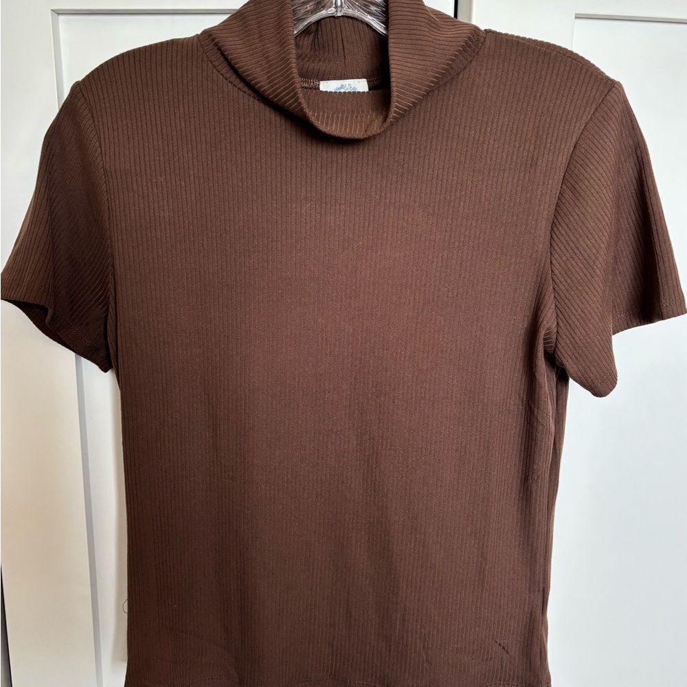 Brown Ribbed Short Sleeve Top